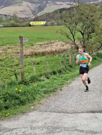 Report British Inter-Counties Mountain Running Championships 21/04/2024 one of the North Wales Regional Athletics Team on the run.